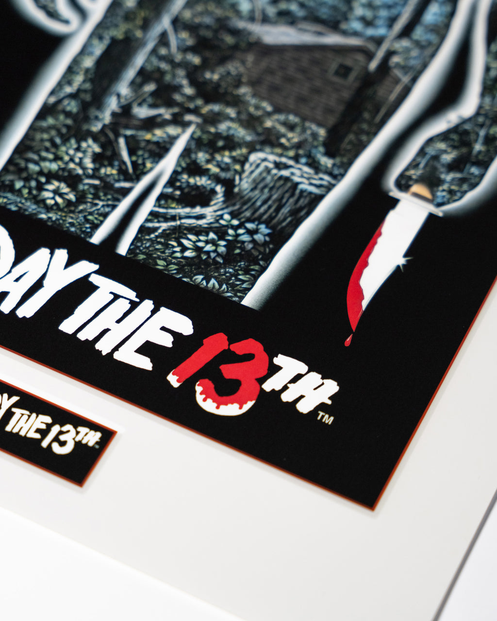 detal plakatu Friday the 13th logo filmu i grafika horror