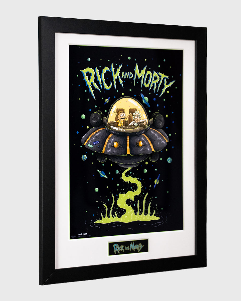 plakat Rick and Morty w czarnej ramie widok perspektywiczny od boku