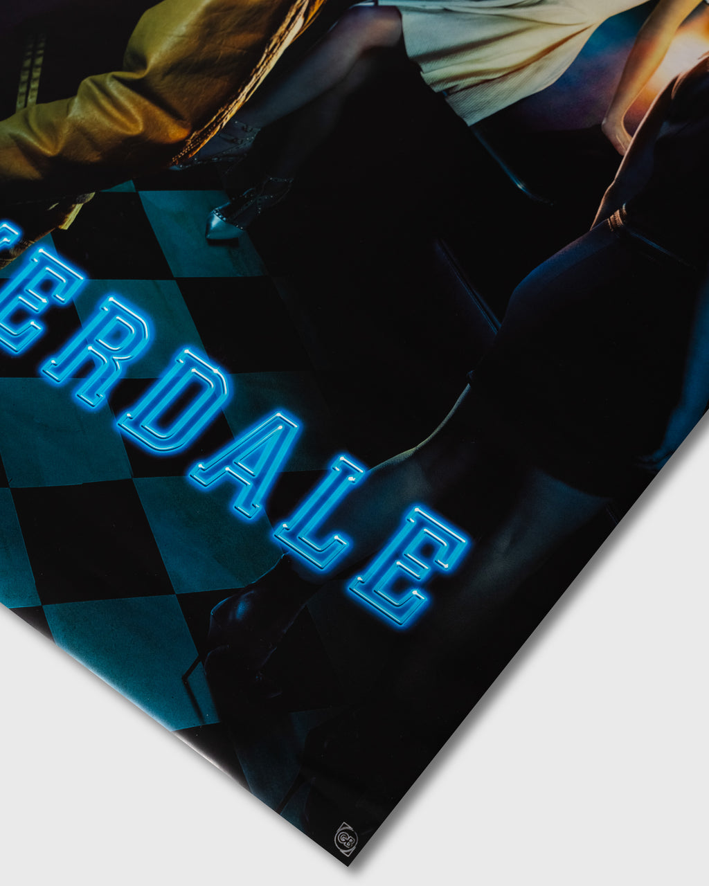 Riverdale (2017) – "W blasku neonów" | Plakat Filmowy 90x60 cm